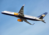 Een 757-200 van Icelandair in de bocht